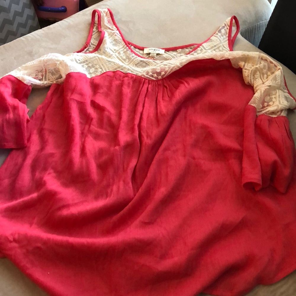 Umgee cold shoulder top